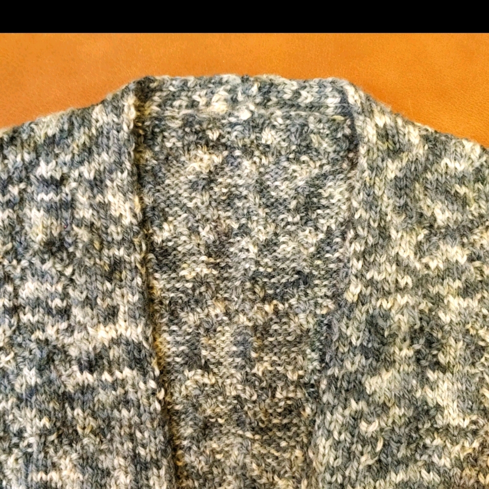 Handmade Knit Vest Vintage Styling - Picture 8 of 13